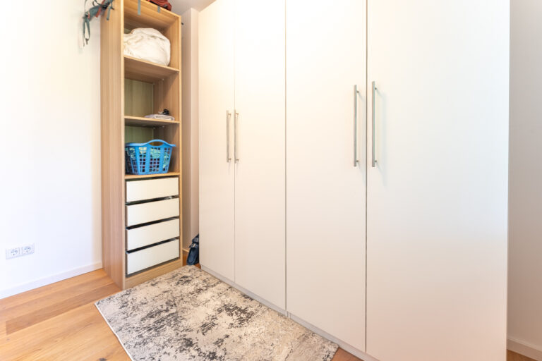 Ankleide im Schlafzimmer