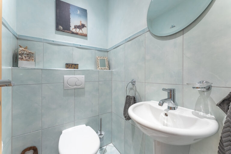 Gäste-WC im Erdgeschoss