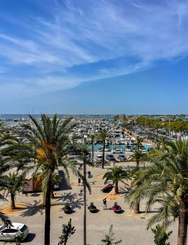 Ausblick zum Hafen