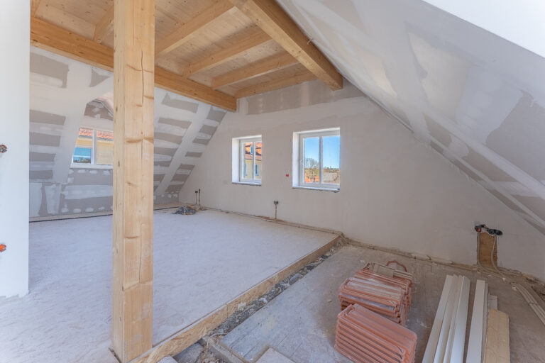 Blick von der Küche zum Wohnbereich