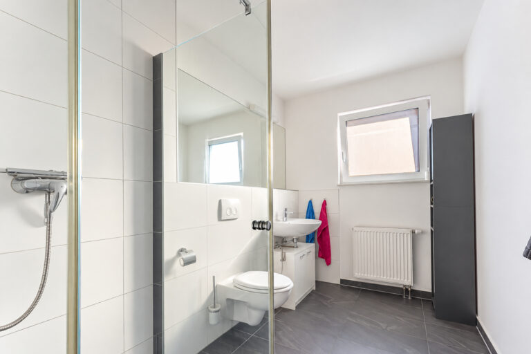 Beispielbild: Badezimmer. Wohnung 6 im 2. OG