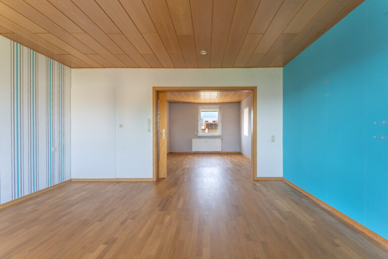 Wohnzimmer (Whg. OG)