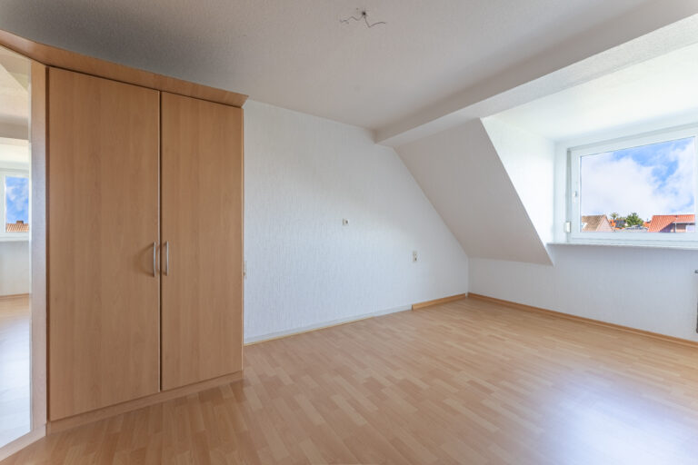 Schlafzimmer (Whg. DG)