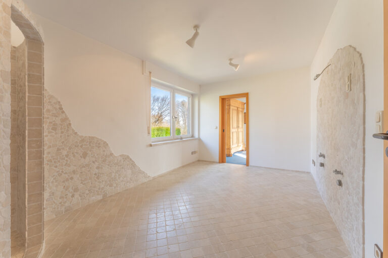 Badezimmer im Erdgeschoss