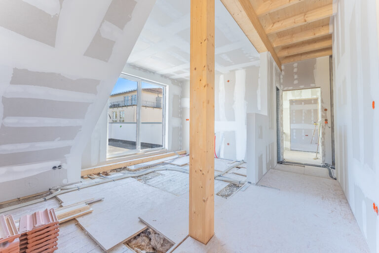 Blick zur Küche und den Eingangsflur