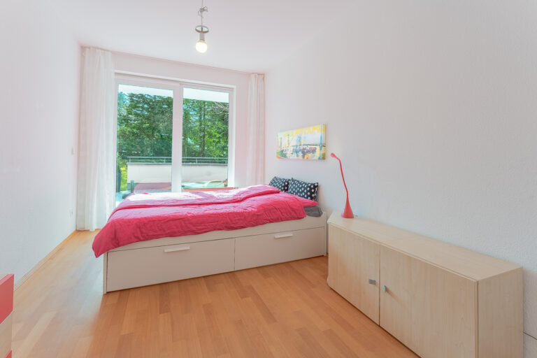 Kinder-, Arbeits- oder Gästezimmer