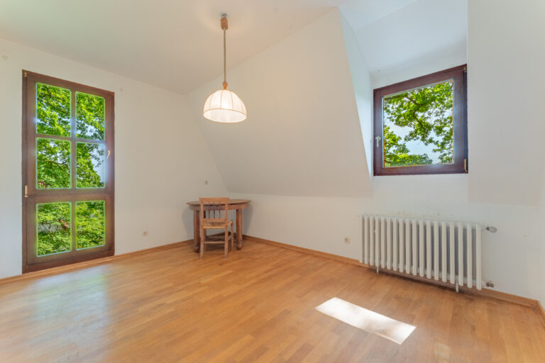 Schlafzimmer 2 (OG)