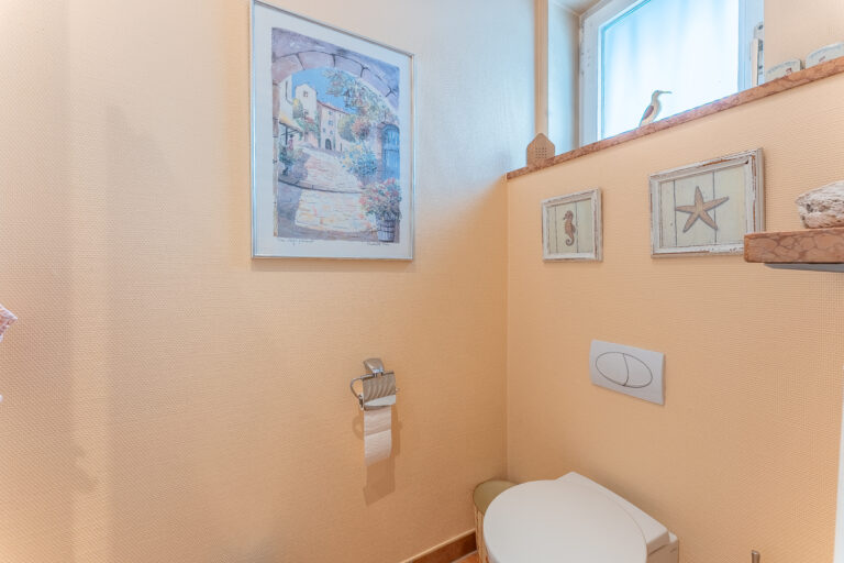 Gäste-WC im Erdgeschoss