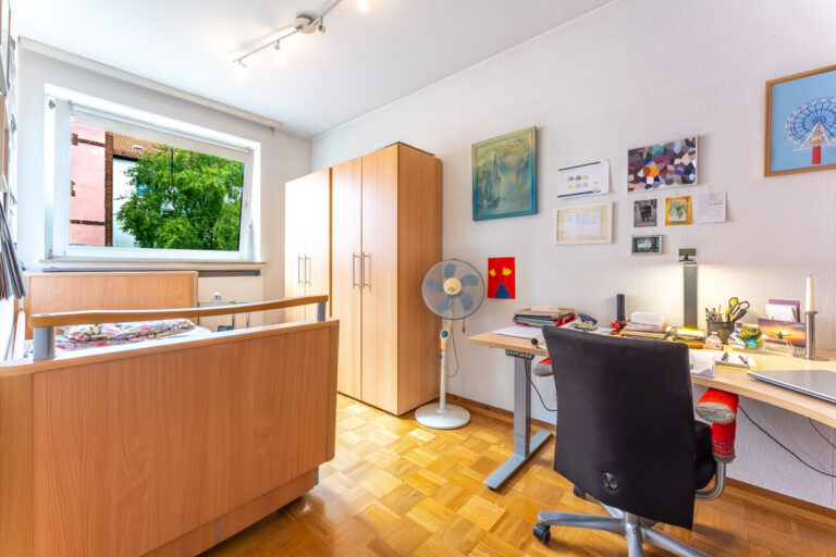 Schlaf- / Arbeitszimmer