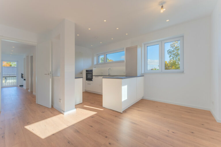 Blick zur offenen Küche