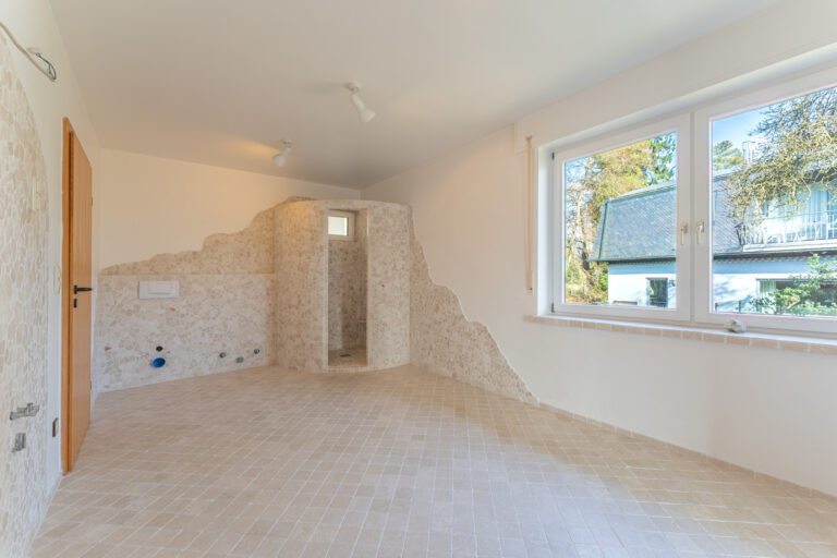 Badezimmer im Erdgeschoss