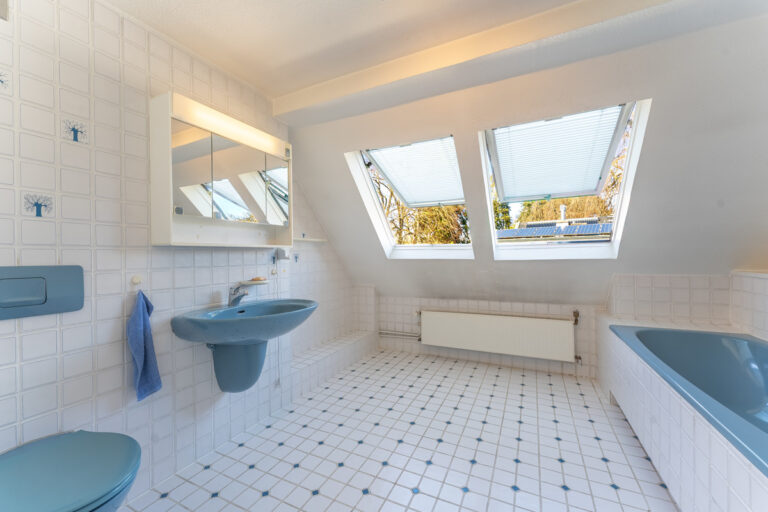 Badezimmer im Obergeschoss