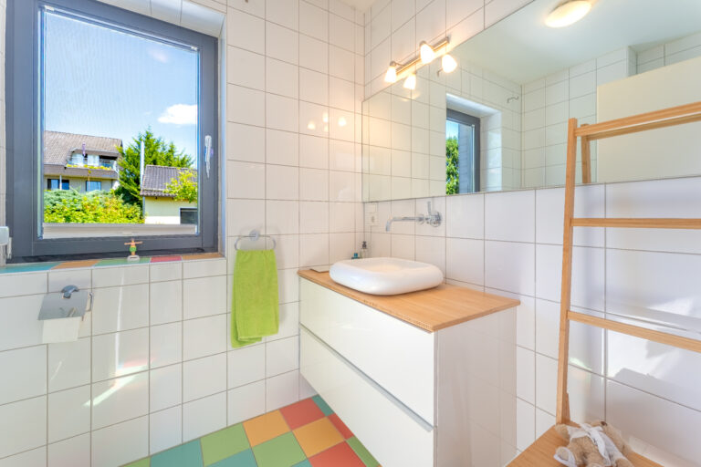Badezimmer an den Kinderzimmern
