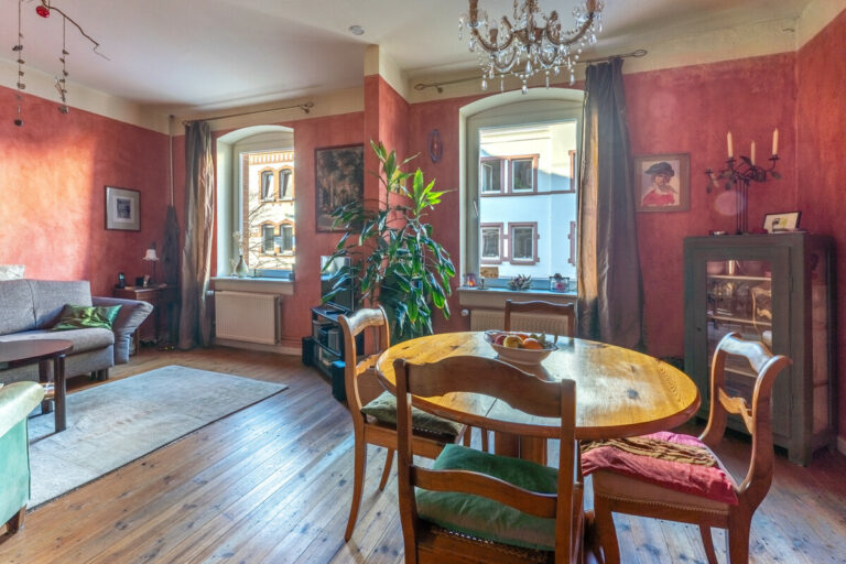 Wohnzimmer (W4) im 1. OG