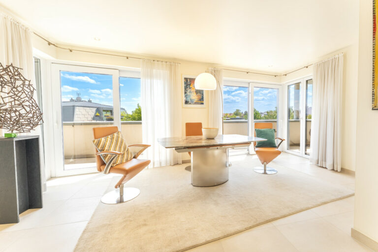 Essbereich mit Terrassenzugang