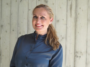 Frau Christiane Detharding 